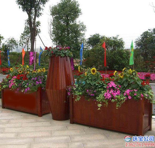 重庆道路隔离花箱,道路户外花箱(图7) 重庆道路隔离花箱,道路户外花箱(图7)