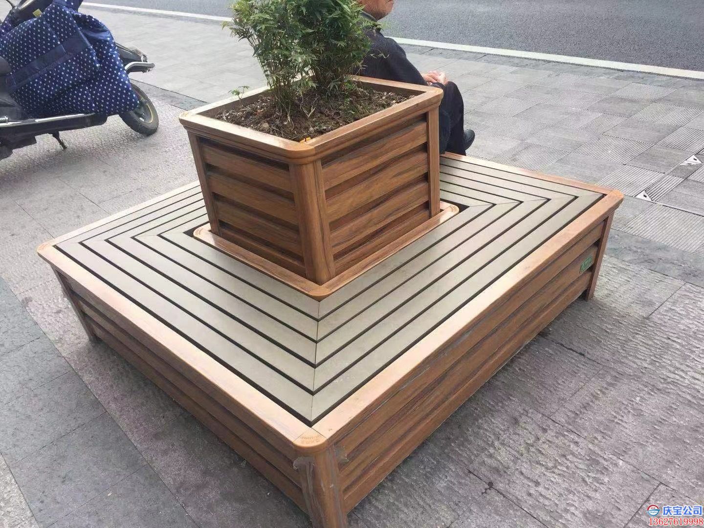 重庆道路隔离花箱,道路户外花箱(图5) 重庆道路隔离花箱,道路户外花箱(图5)